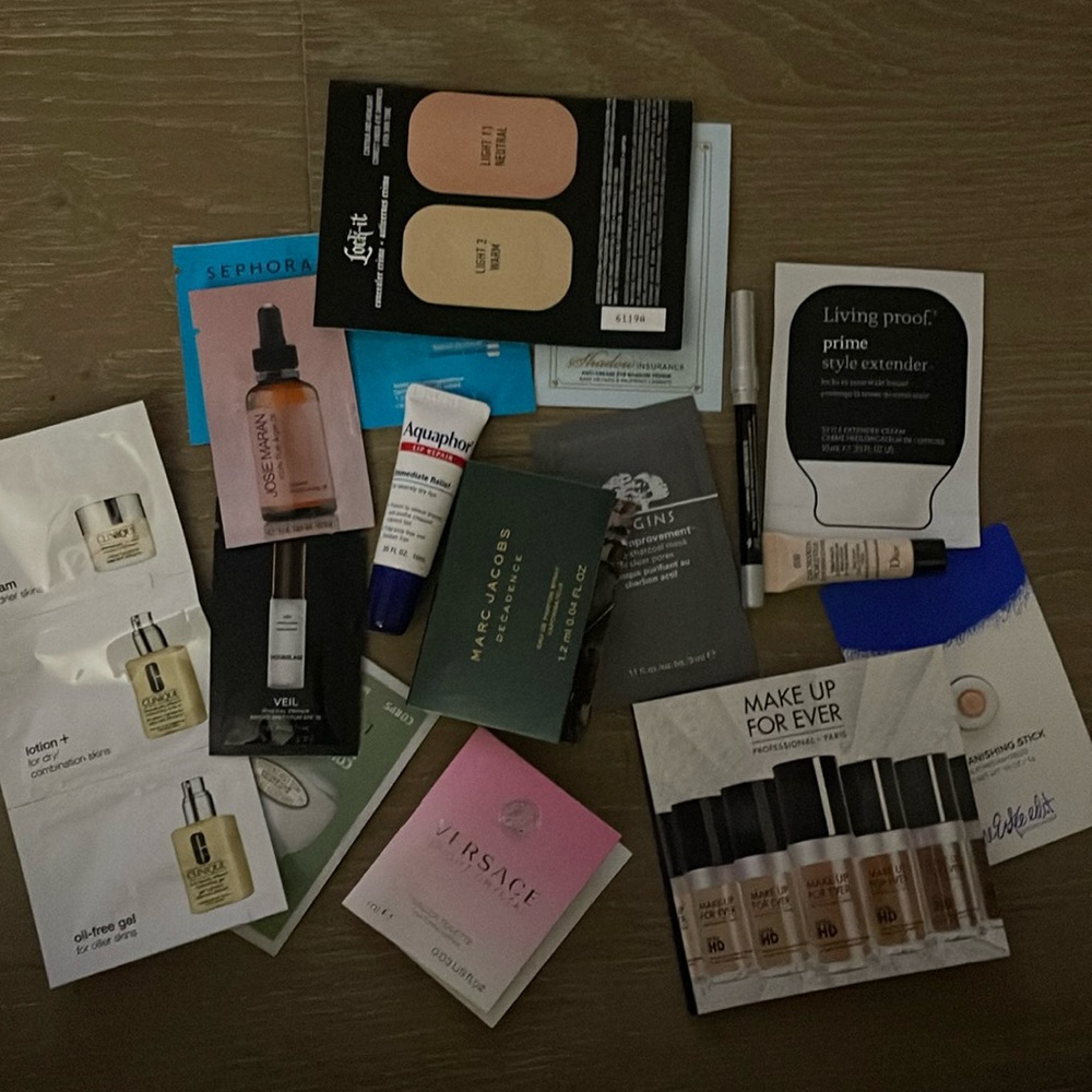 New sample makeup/skincare/perfume